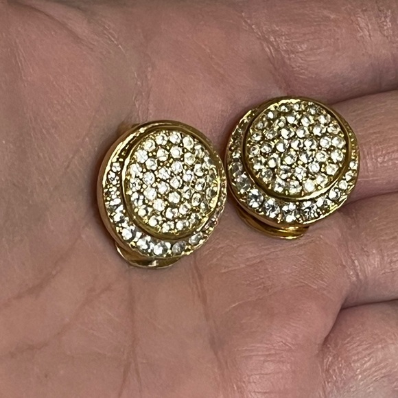 Christian Dior Vintage Crystal Clip On Earrings - Picture 8 of 9